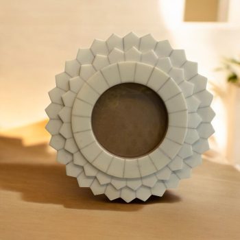 Ivory Floral Photoframe